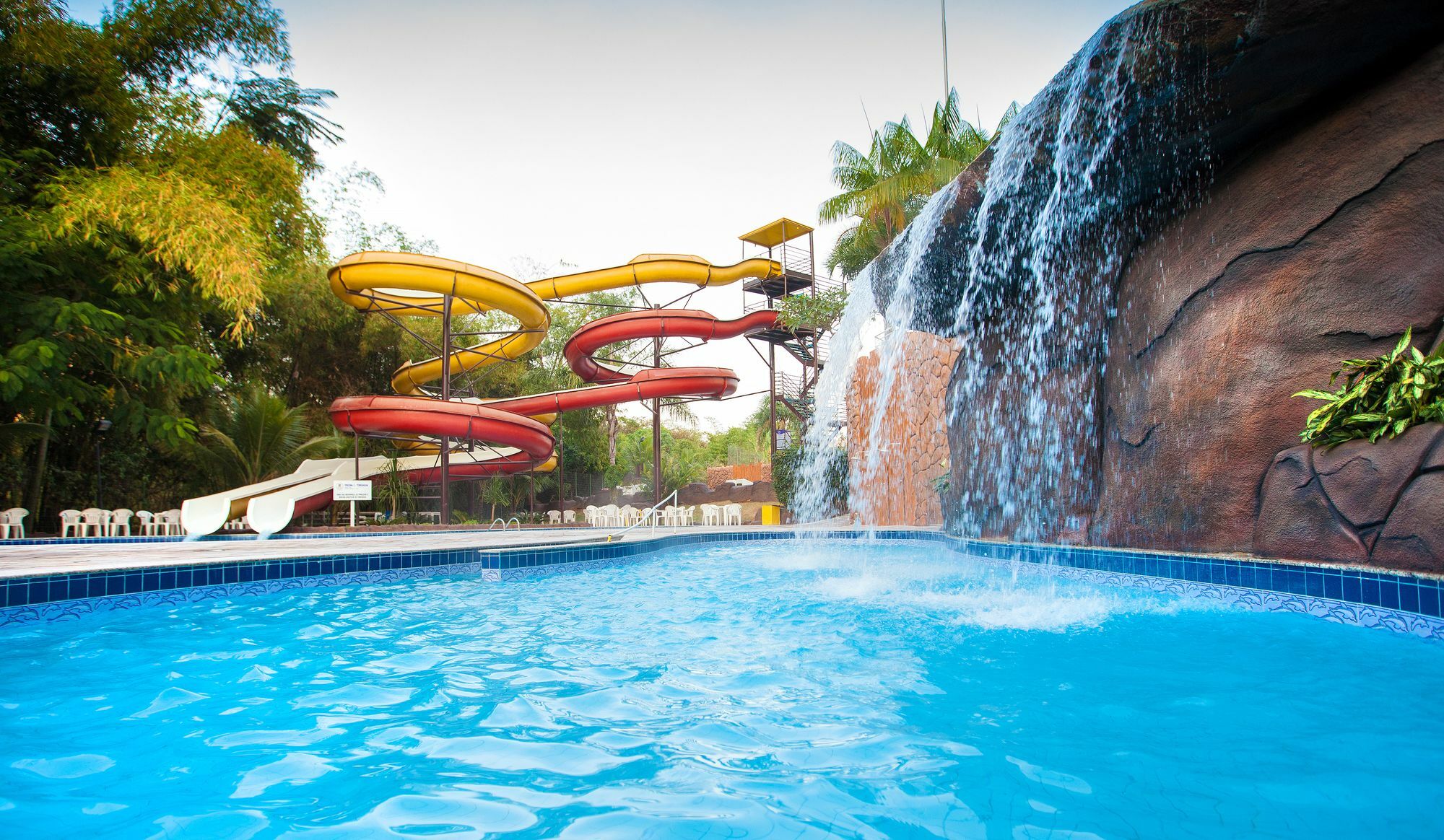 Golden Dolphin Grand Hotel Caldas Novas Exteriör bild